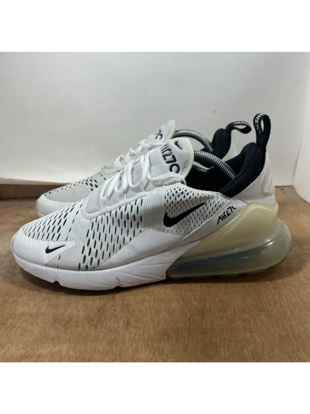 Nike Air Max 270 Women Size 11.5 White Running Shoes AH6789-100